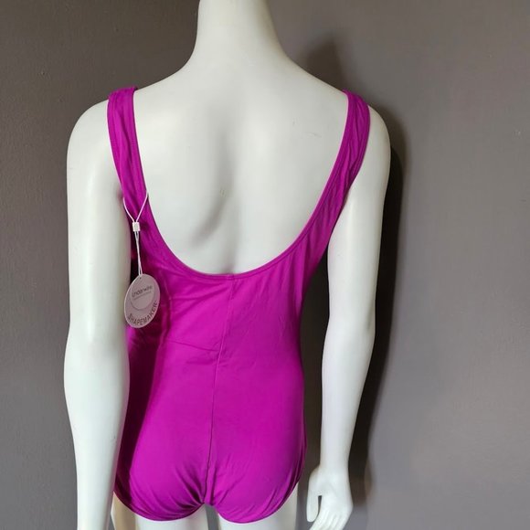 Coco Reef Contours Solitare V-Neck Underwire Tummy-Control One-Piece Swimsuit - Picture 4 of 13